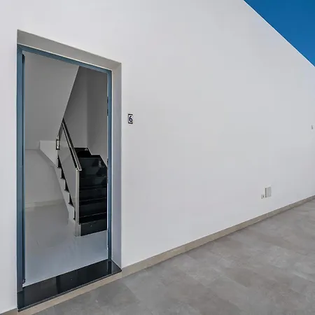 Triton 6 Casa vacanze La Santa